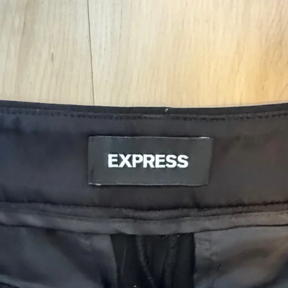 Express Women’s Straight Mid Rise Trouser- Size 0. - Picture 2 of 8